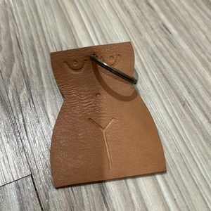 MANDRN Leather Key Chain